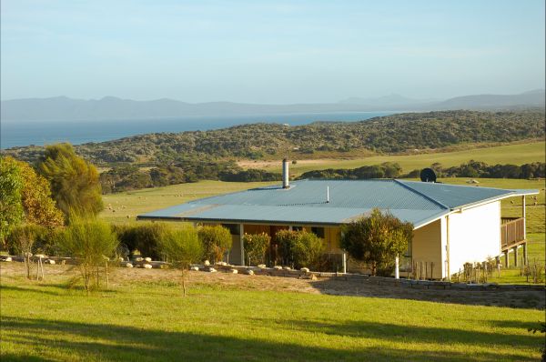  Schoolies Week Accommodation