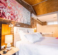 Farnham Court Motel - Schoolies Week Accommodation