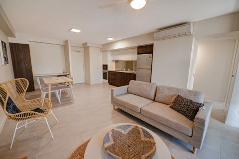 First Light Mooloolaba - Schoolies Week Accommodation 2