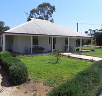 Great Grandpa Henry Retreat - Schoolies Week Accommodation