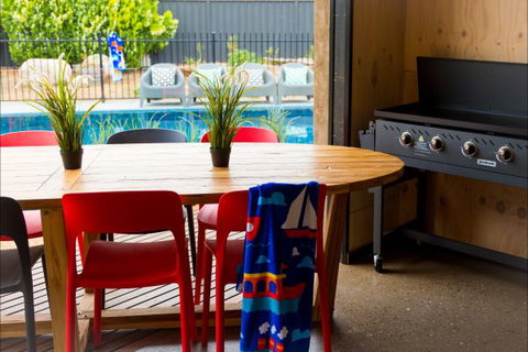 La Flotte - Schoolies Week Accommodation 4