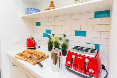 La Flotte - Schoolies Week Accommodation 8