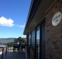 Lady Barron Villa - Schoolies Week Accommodation