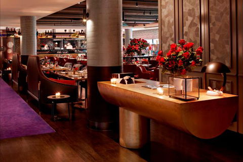 QT Melbourne - Schoolies Week Accommodation 3