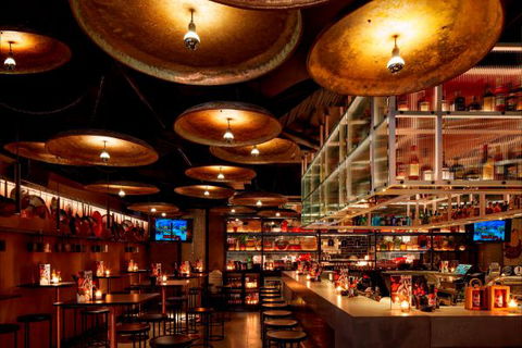 QT Melbourne - Schoolies Week Accommodation 4