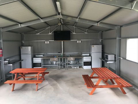 Waikerie Holiday Park - Schoolies Week Accommodation 2