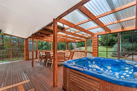Cooks Retreat Warrnambool - Schoolies Week Accommodation 5