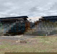 Mannaburne Cabin - Schoolies Week Accommodation