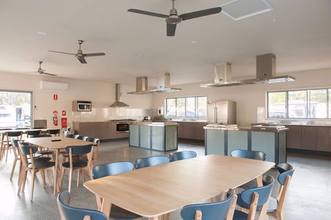 NRMA Echuca Holiday Park - Schoolies Week Accommodation 2