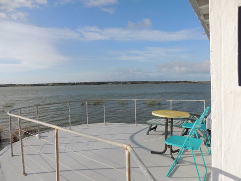 PS Federal Retreat Goolwa - Schoolies Week Accommodation 4
