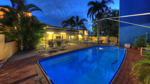 Sky View Units - Schoolies Week Accommodation 5