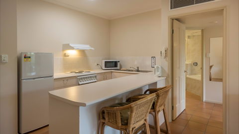 Tropic Towers Apartments - Schoolies Week Accommodation 5