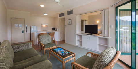 Tropic Towers Apartments - Schoolies Week Accommodation 7