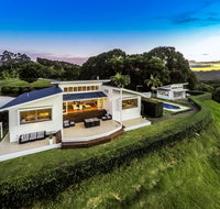 Byron's Brae - Schoolies Week Accommodation