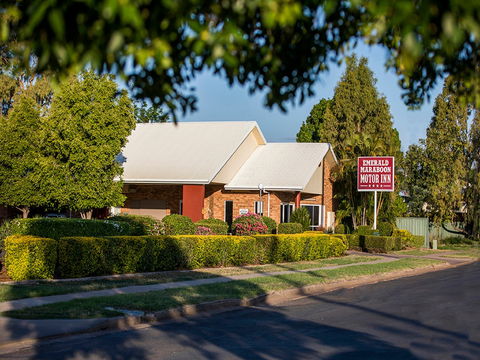 Emerald Maraboon Motor Inn - Schoolies Week Accommodation 0