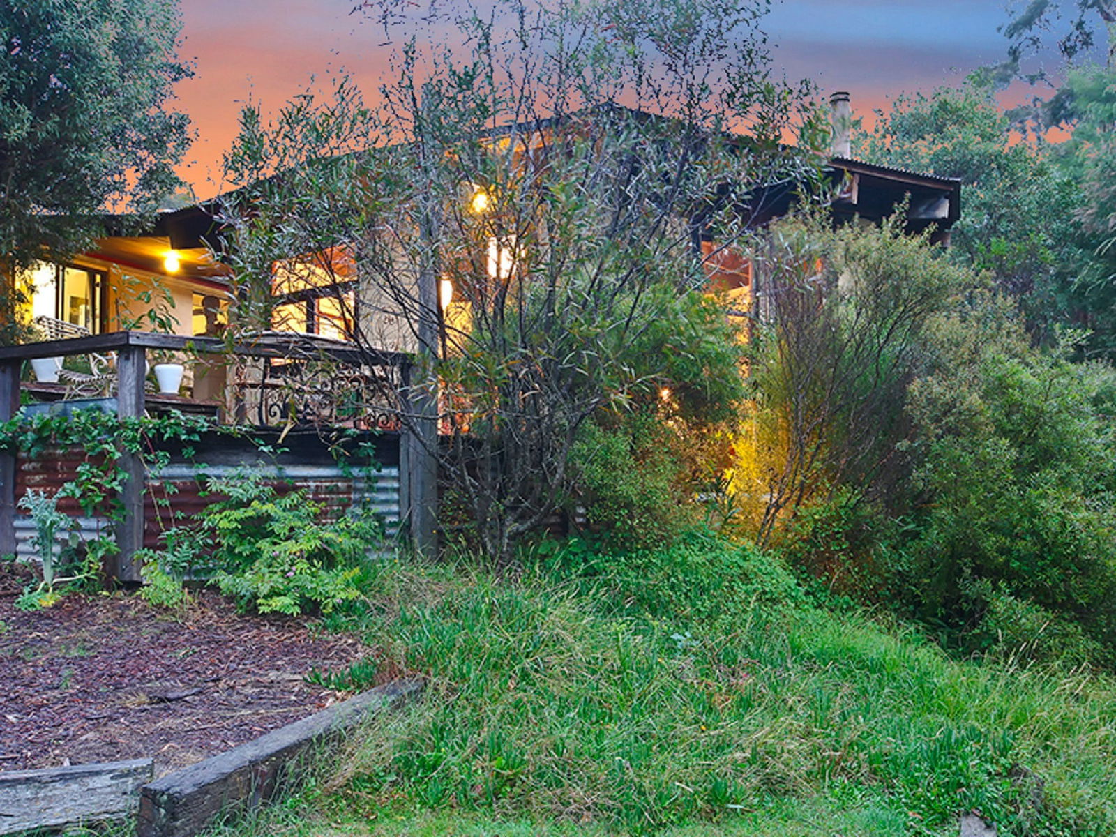  Schoolies Week Accommodation