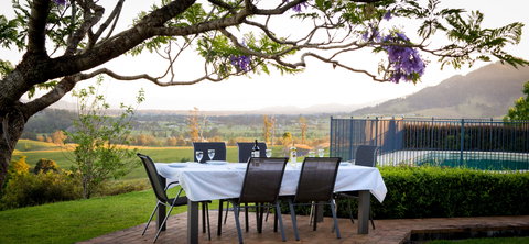 Kia Ora Lookout Retreat - Schoolies Week Accommodation 0