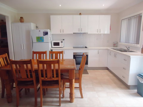 My Hideaway At Callala Beach - Schoolies Week Accommodation 2