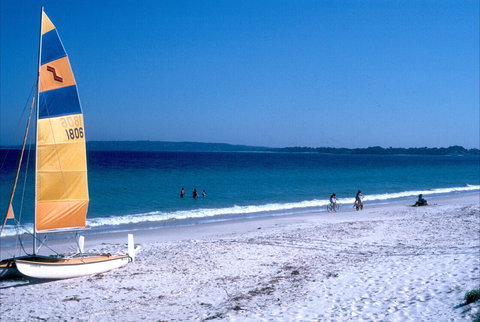 My Hideaway At Callala Beach - Schoolies Week Accommodation 9