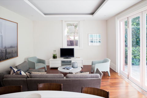 Randwick Manor - Schoolies Week Accommodation 8
