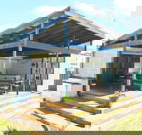 Sandy Shore Hideaway - Schoolies Week Accommodation