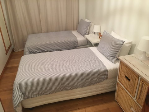 Halcyon Days - Schoolies Week Accommodation 2