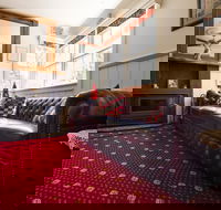 The Mill House - Schoolies Week Accommodation