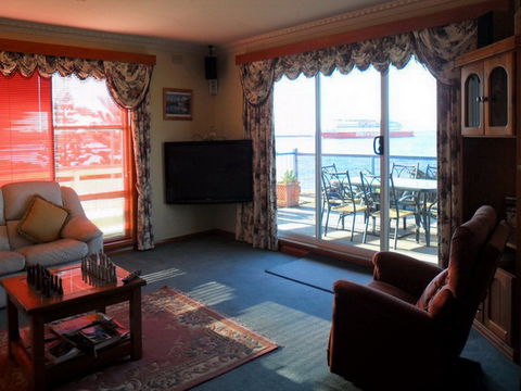 Alice Beside The Sea - Schoolies Week Accommodation 1