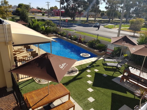 Best Western Chaffey Motor Inn - Schoolies Week Accommodation 1