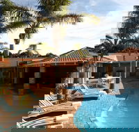 Comfort Inn Bay of Isles - Schoolies Week Accommodation