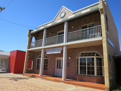 Downtown Apartment On Chandos - Schoolies Week Accommodation 0