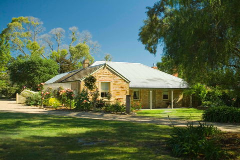 Evelyn Homestead - Schoolies Week Accommodation 0