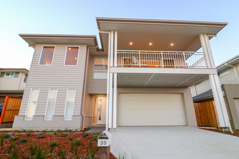 Illaroo At Catherine Hill Bay - Schoolies Week Accommodation 0