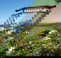 Jensens Bed and Breakfast - Schoolies Week Accommodation