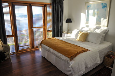 Riverview Lodge - Schoolies Week Accommodation 1