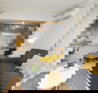 Staywest Apartments - Schoolies Week Accommodation