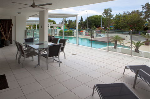 Waters Edge Apartments Cairns - Schoolies Week Accommodation 1
