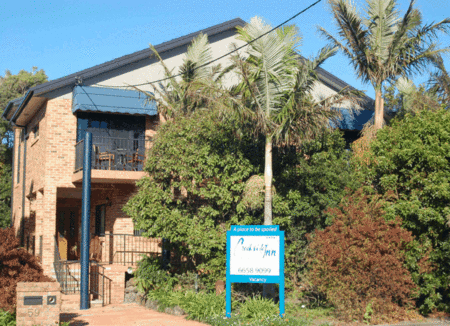 Creekside Inn - Schoolies Week Accommodation