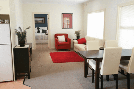 Off Mountain Accommodation - Schoolies Week Accommodation