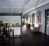 McAlpine House - Schoolies Week Accommodation
