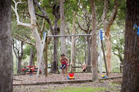 Hungry Head Cabins - Schoolies Week Accommodation 4