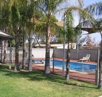 Merredin Caravan Park  Av-A-Rest Village - Schoolies Week Accommodation