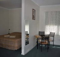 Back Obourke Accommodation - Schoolies Week Accommodation