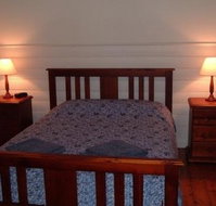 About Town Cottages - Schoolies Week Accommodation