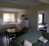 Lilacs Waterfront Villas and Cottages - Schoolies Week Accommodation