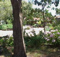 Peaceful Bay Bed and Breakfast - Schoolies Week Accommodation