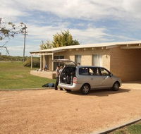 Cervantes Holiday Homes  Units - Schoolies Week Accommodation