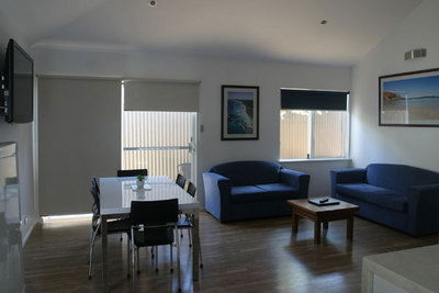 Clearwater Motel Apartments - Schoolies Week Accommodation 2