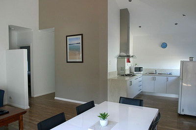 Clearwater Motel Apartments - Schoolies Week Accommodation 3