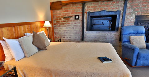 Abbey's 'The Bakery' - Schoolies Week Accommodation 1